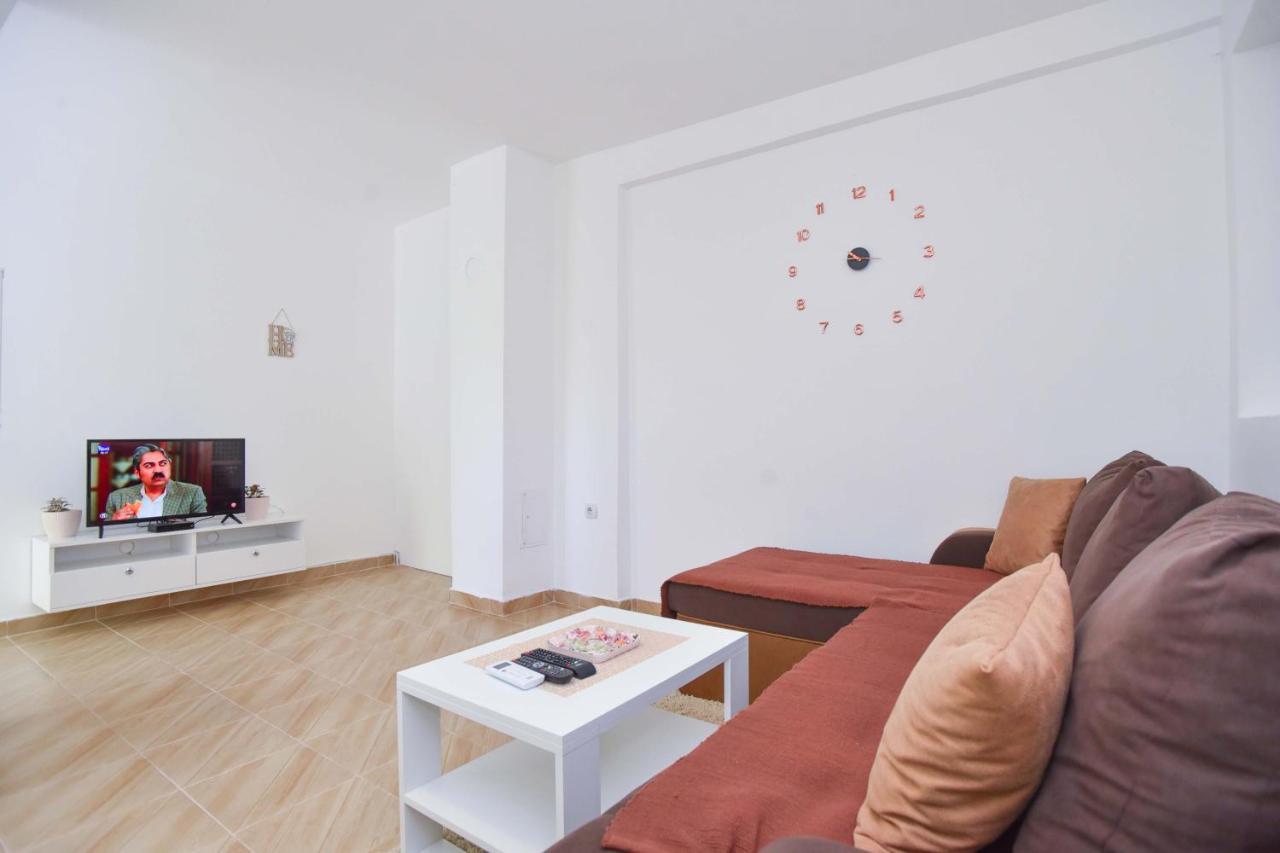 Apartment Ban